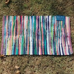 NWT Indoor/Outdoor Multi Color Rug